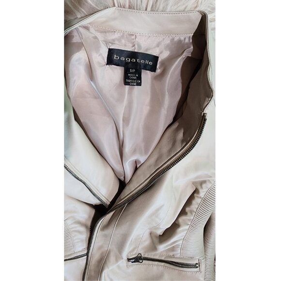 BAGATELLE NWOT Bone Color Leather-Look Motorcycle Jacket Size S/P - Picture 6 of 9